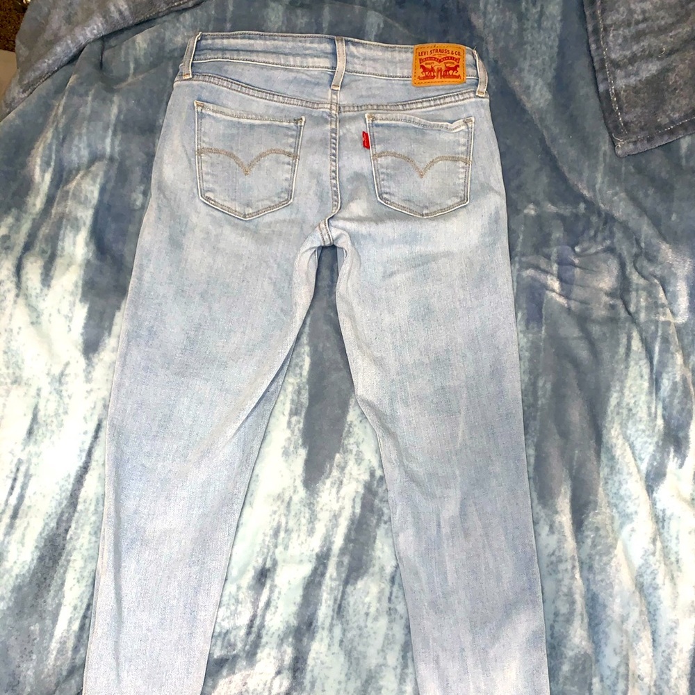 Levis 711 Jeans size 4